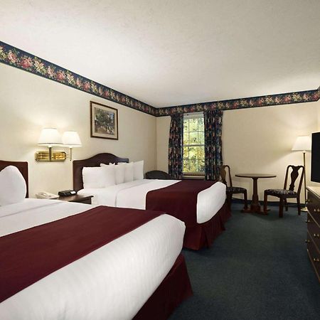 Days Inn By Wyndham Grayling Eksteriør bilde