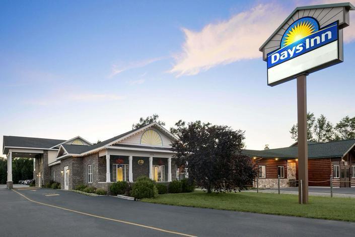Days Inn By Wyndham Grayling Eksteriør bilde