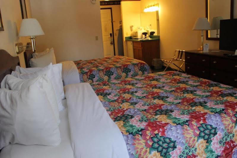 Days Inn By Wyndham Grayling Eksteriør bilde