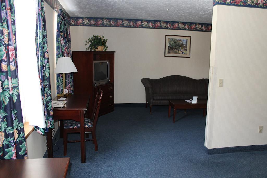 Days Inn By Wyndham Grayling Eksteriør bilde